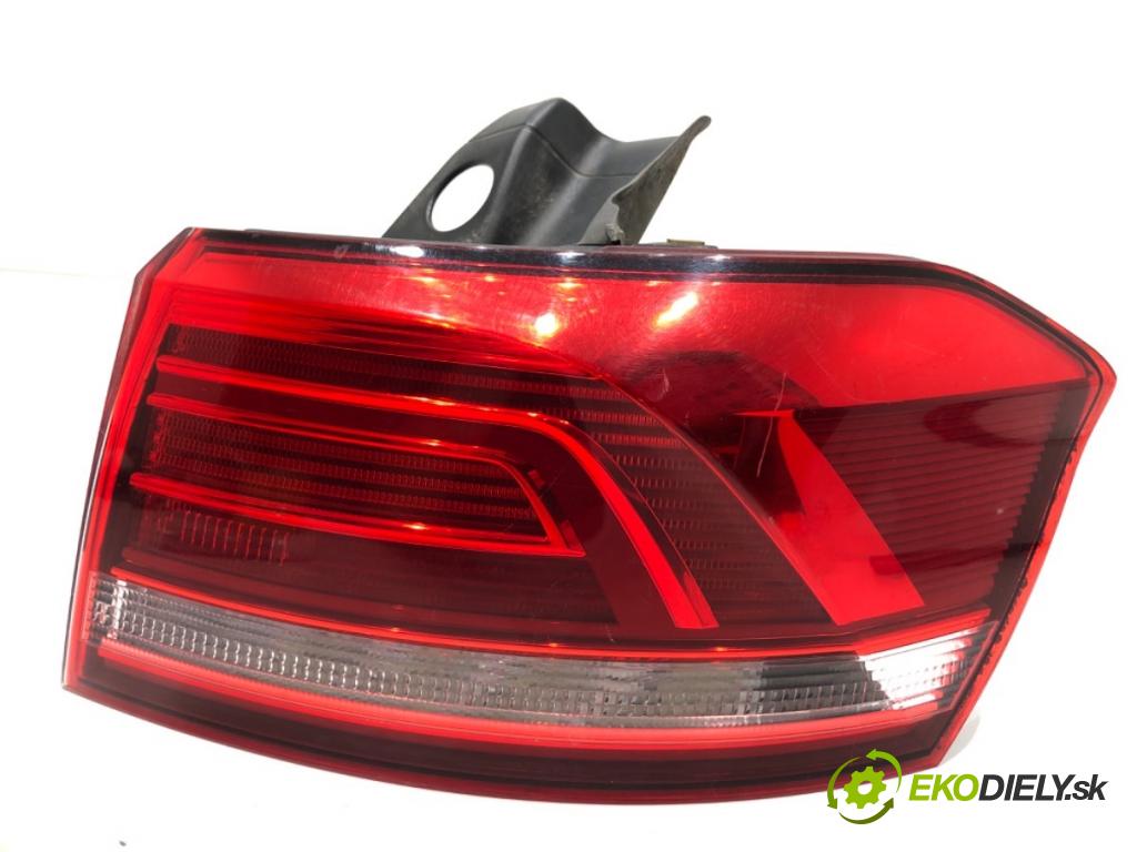 VW PASSAT B8 Kombi 2014 110 kW 2.0 TDI 1968 Svetlo pravy zad 3G9945312