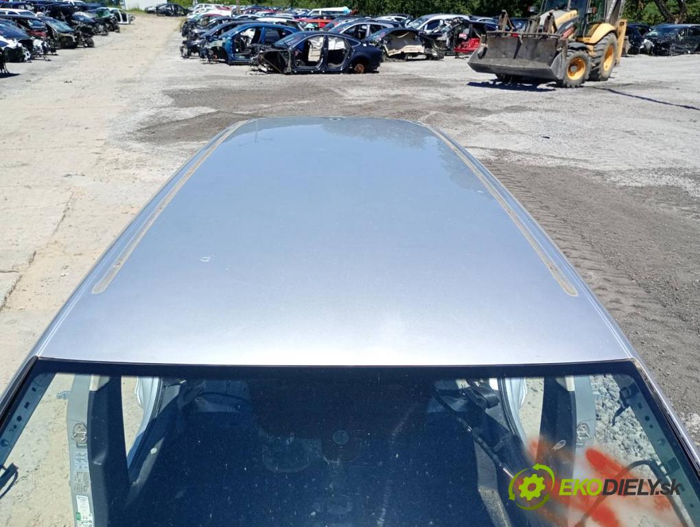 VW PASSAT B8 Kombi 2014 110 kW 2.0 TDI 1968 karoséria ČTVRŤÁK: Blatník prah strecha PODŁUŻNICA