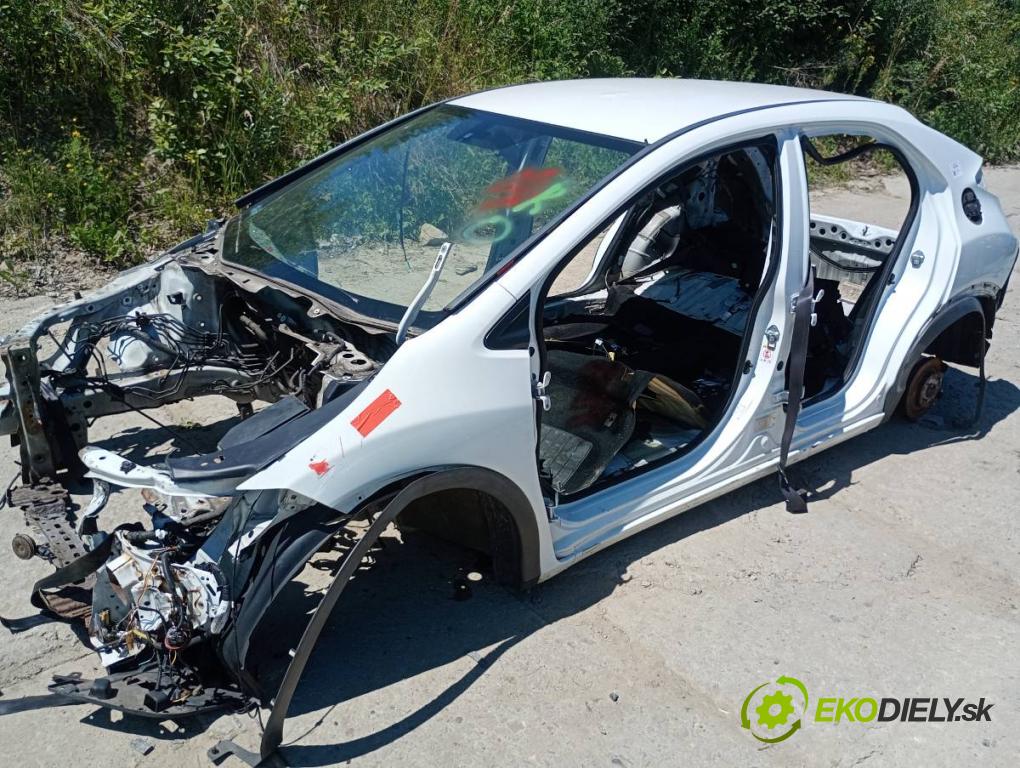 HONDA CIVIC IX liftback 2012 73 kW 1.4 i-VTEC (FK1) 1339 karoséria ČTVRŤÁK: Blatník prah strecha PODŁUŻNICA