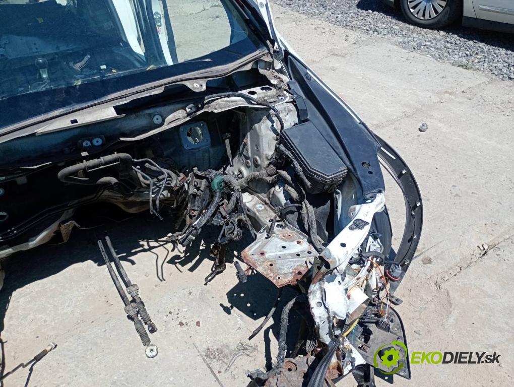 HONDA CIVIC IX liftback 2012 73 kW 1.4 i-VTEC (FK1) 1339 karoséria ČTVRŤÁK: Blatník prah strecha PODŁUŻNICA