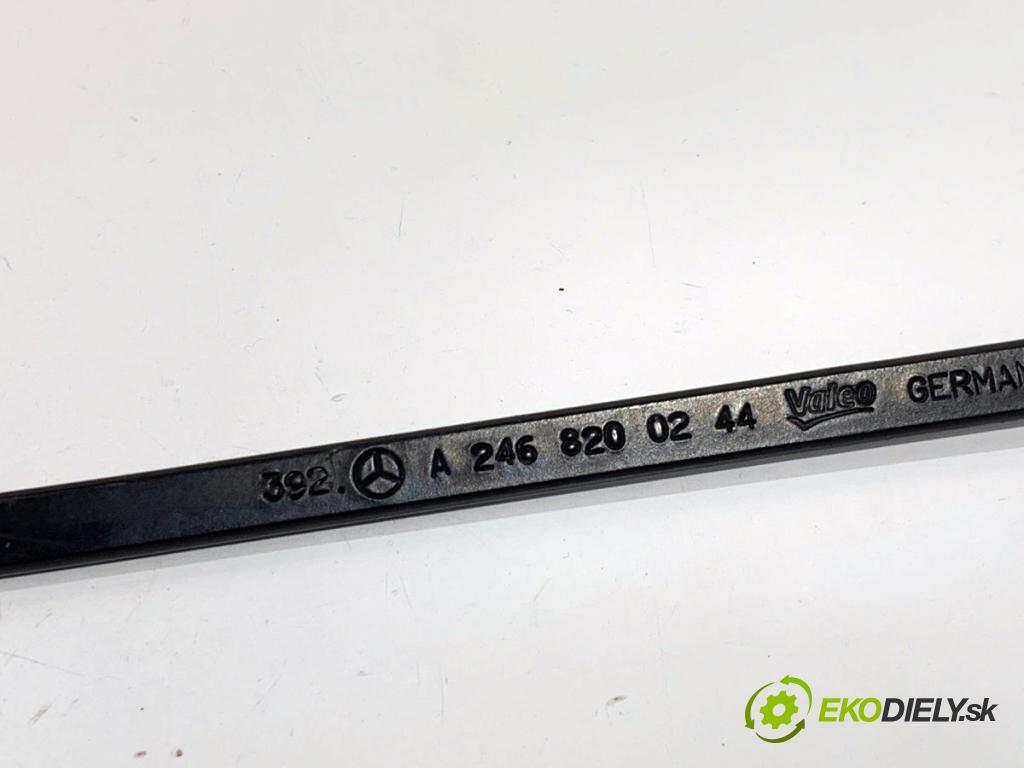 MERCEDES-BENZ W246 liftback 2012 100 kW B 200 CDI (246.201) 1796 ramena stěrače přední část A2468200244 A2468200144