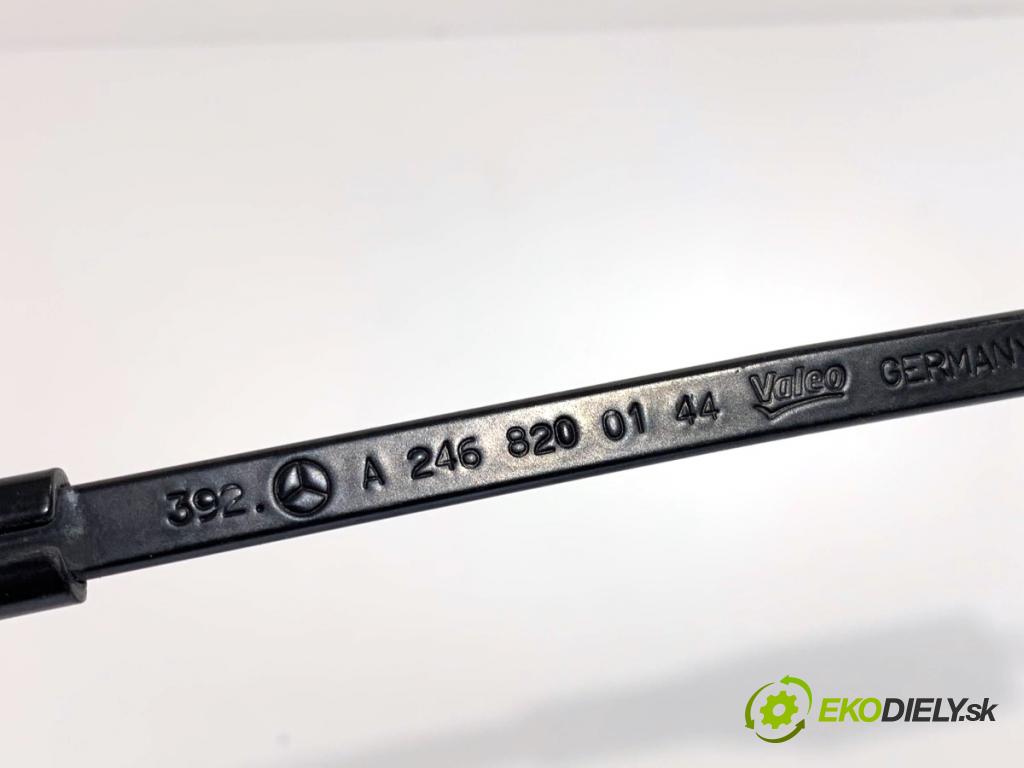 MERCEDES-BENZ W246 liftback 2012 100 kW B 200 CDI (246.201) 1796 ramena stěrače přední část A2468200244 A2468200144