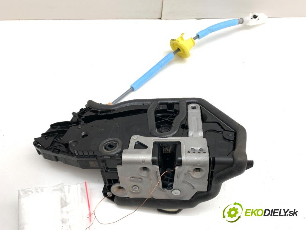 BMW 1  2025 110 kW 118d 110 kW [150 KM] 1995 zámok dveře pravý zadní část 5A160C2