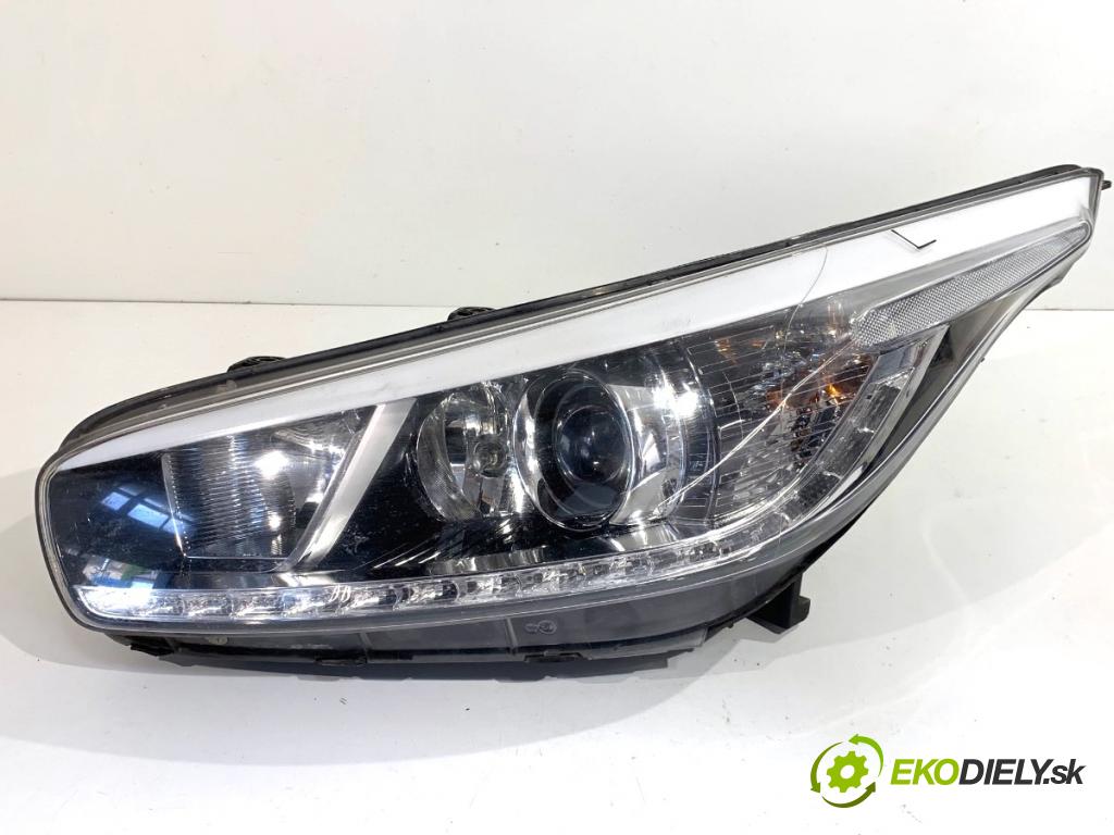 KIA CEED Kombi 2013 81 kW 1.6 CRDi 110 1582 světlomet levý přední část 92101-A2220