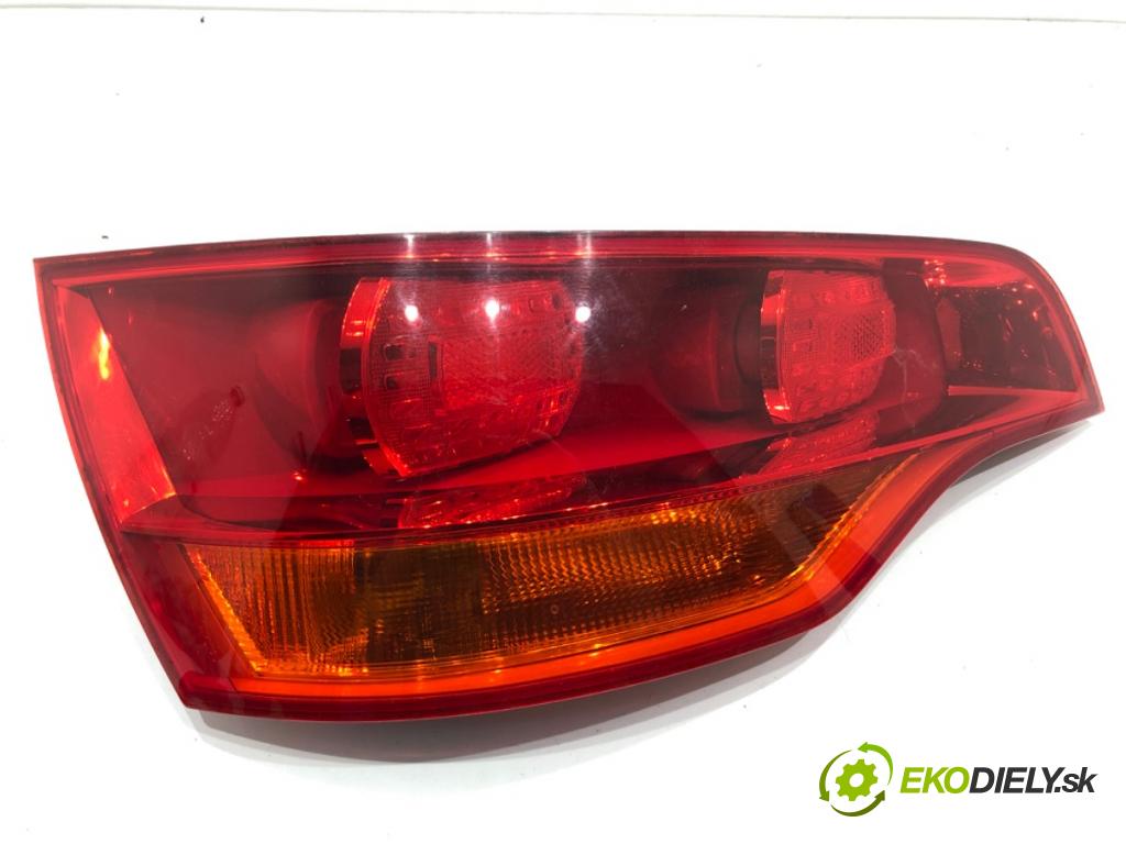 AUDI Q7 4L SUV 2008 176 kW 3.0 TDI quattro 2967 světlo levý zadní část 4L0945093