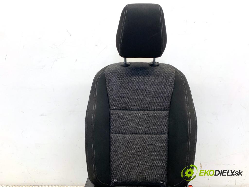 BMW 1  2025 110 kW 118d 110 kW [150 KM] 1995 Sedadlo pravy predný