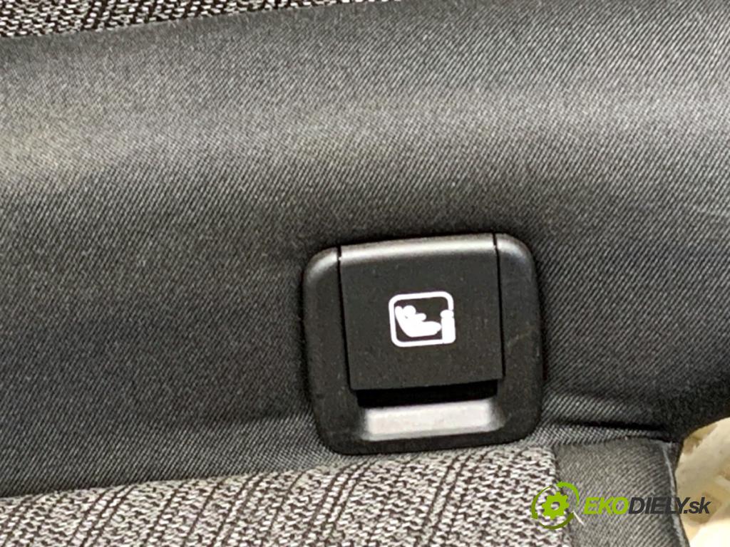 BMW 1  2025 110 kW 118d 110 kW [150 KM] 1995 Sedadlo druhý rad