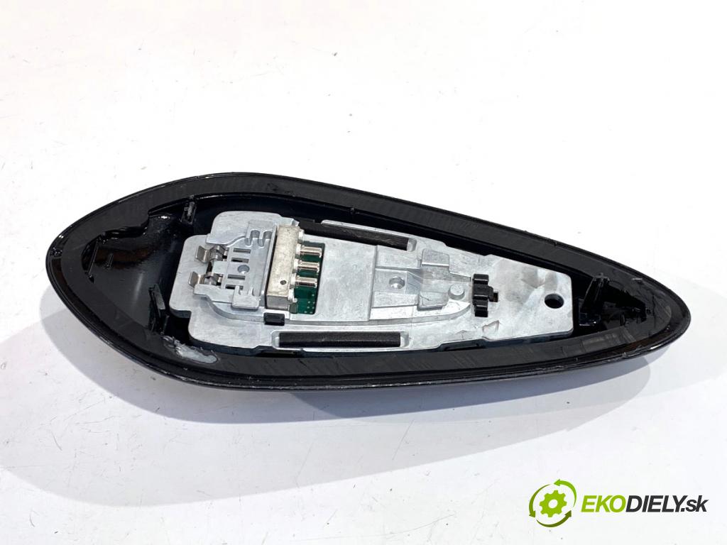 BMW 1  2025 110 kW 118d 110 kW [150 KM] 1995 ANTENA strešná 5A09D89 5A236E8