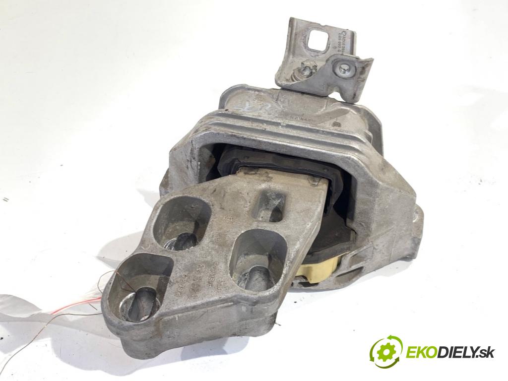 MERCEDES-BENZ W246 liftback 2012 100 kW B 200 CDI (246.201) 1796 AirBag Motor ľavy 2462400617