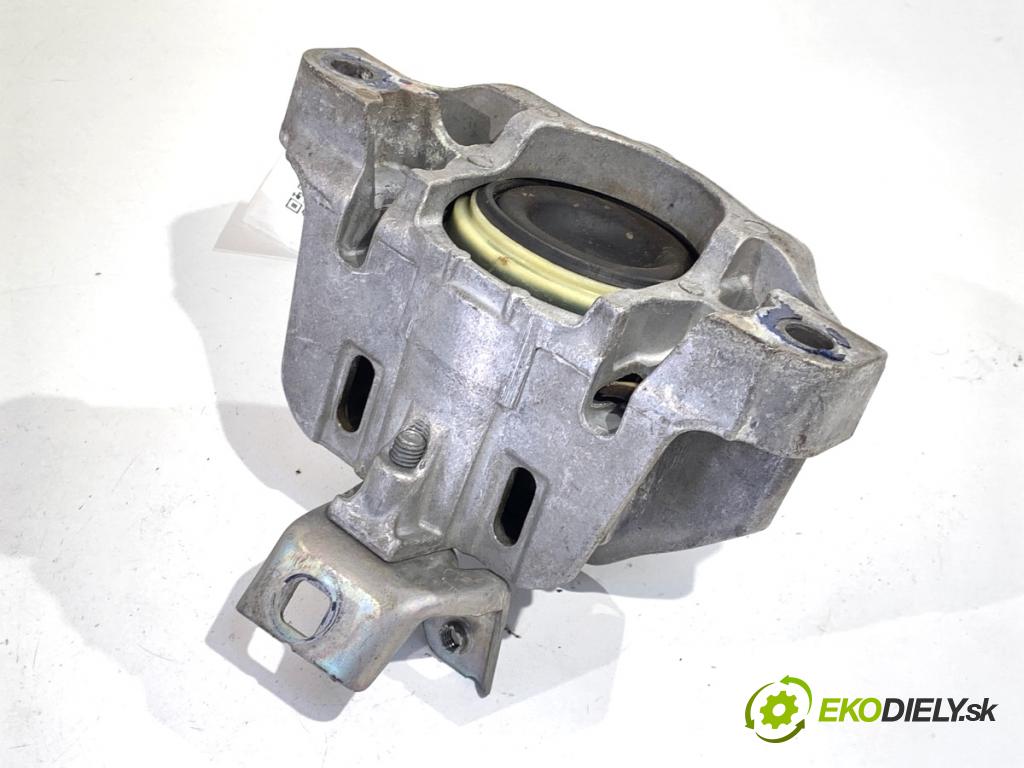 MERCEDES-BENZ W246 liftback 2012 100 kW B 200 CDI (246.201) 1796 AirBag Motor ľavy 2462400617