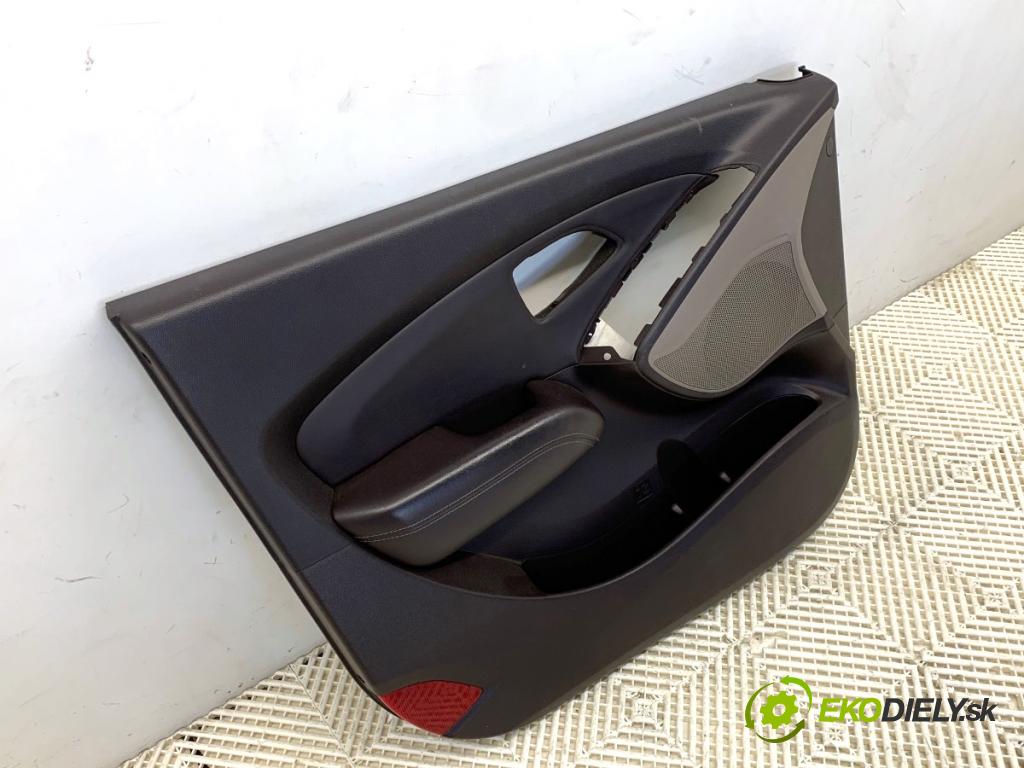 HYUNDAI ix35 SUV 2012 99 kW 1.6 1591 čalúnenie Dvere ľavy predný
