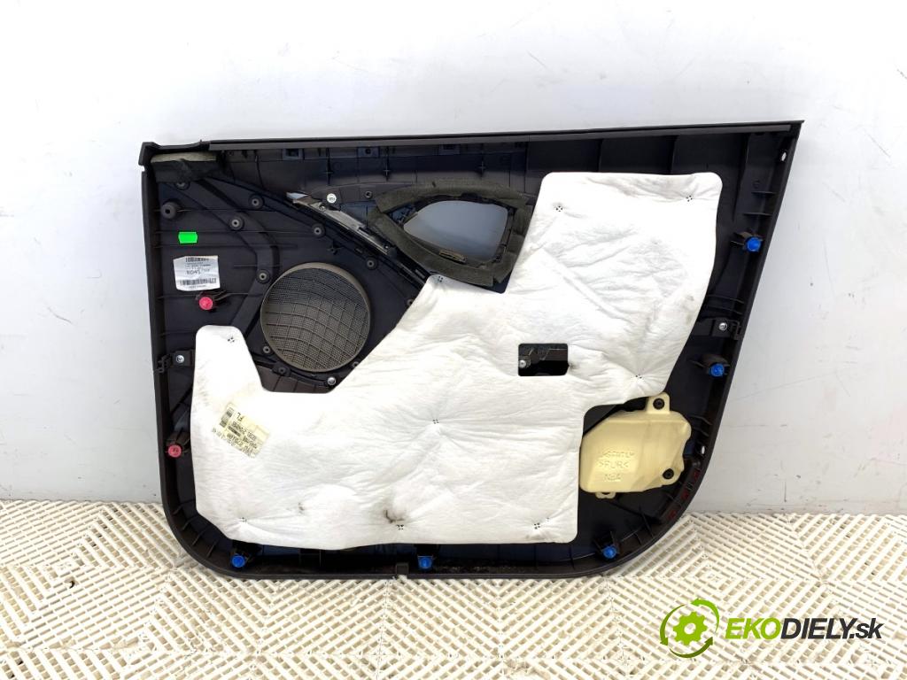 HYUNDAI ix35 SUV 2012 99 kW 1.6 1591 čalúnenie Dvere ľavy predný