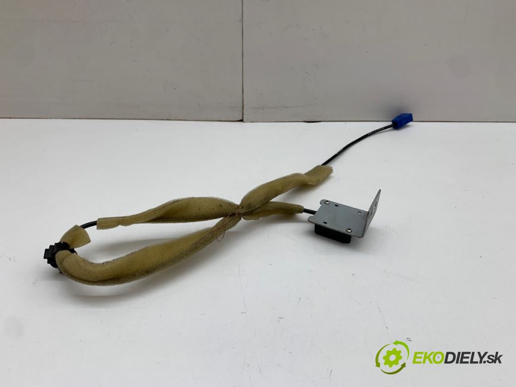 SUZUKI VITARA SUV 2016 88 kW 1.6 (APK 416) 1586 ANTENA GPS 39950-54P00