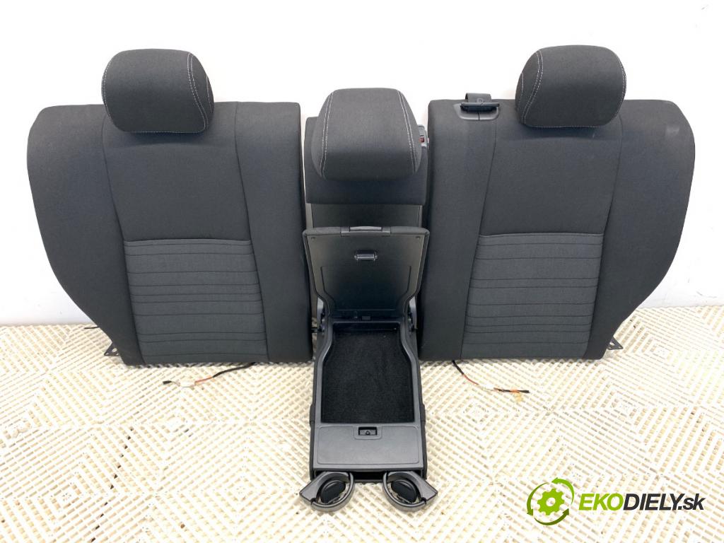 MERCEDES-BENZ GLC SUV 2020 180 kW 300 d 4-matic (253.919) 1950 Sedadlo druhý rad