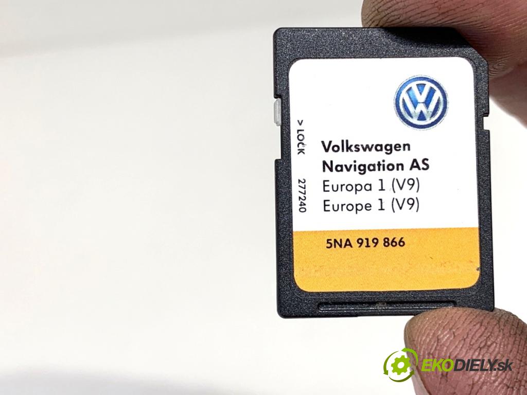 VW PASSAT B8 sedan 2018 110 kW 2.0 TDI 1968 KARTA: navigácie SD 5NA919866