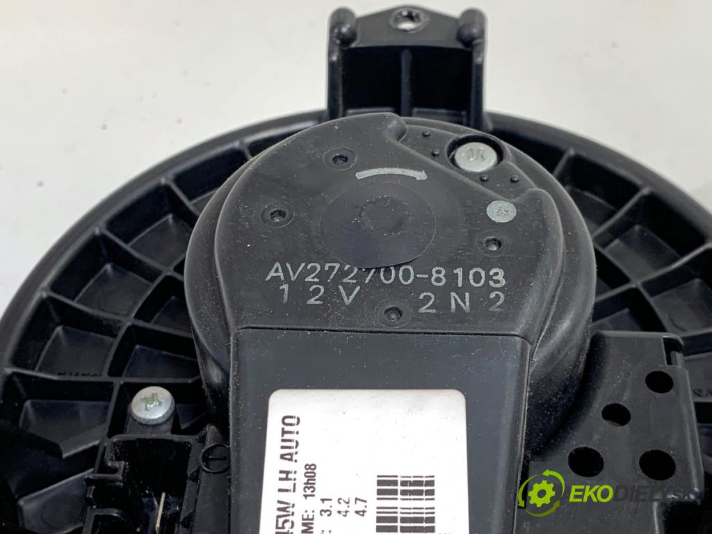 TOYOTA AVENSIS T27 Kombi 2011 108 kW 1.8 (ZRT271_) 1798 ventilátor kúrenia AV272700-8103