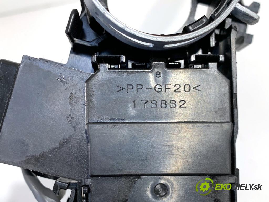 TOYOTA AVENSIS T27 Kombi 2011 108 kW 1.8 (ZRT271_) 1798 Prepínač kombinovaný 05190-17F373 (Prepínacie páčky pod volantom)