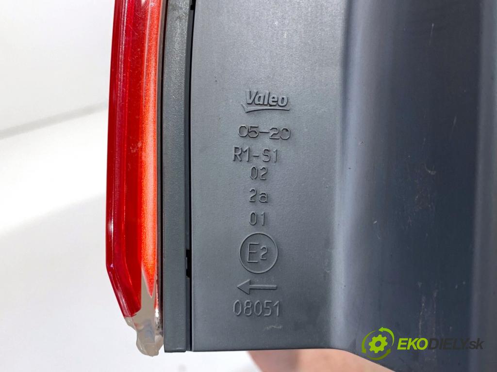 TOYOTA AVENSIS T27 Kombi 2011 108 kW 1.8 (ZRT271_) 1798 Svetlo ľavy zad