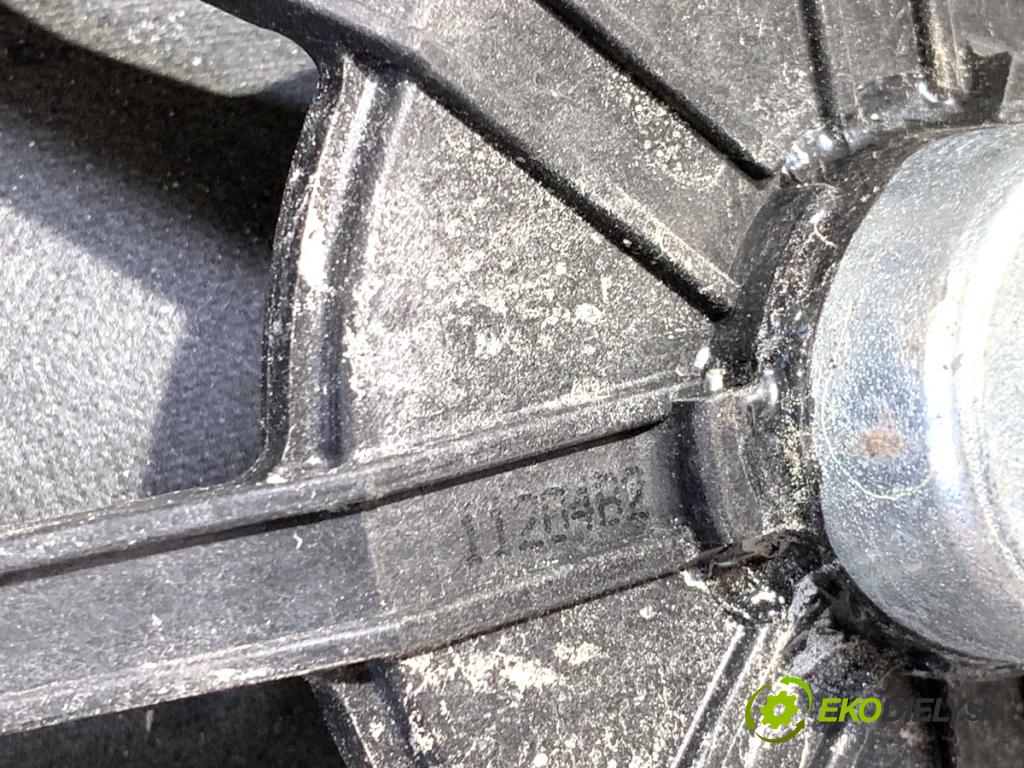 TOYOTA AVENSIS T27 Kombi 2011 108 kW 1.8 (ZRT271_) 1798 reproduktory