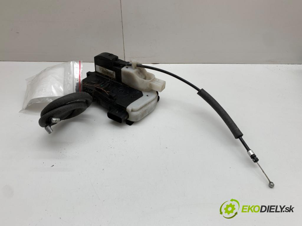 HYUNDAI ix35 SUV 2012 99 kW 1.6 1591 zámok dveře pravý zadní část 81420-2Y010
