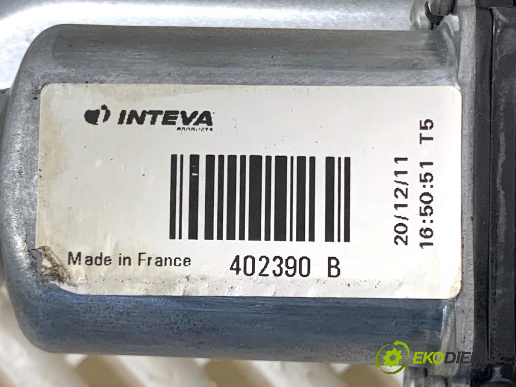 HYUNDAI ix35 SUV 2012 99 kW 1.6 1591 Mechanizmus okna pravy predný 82480-2Y330