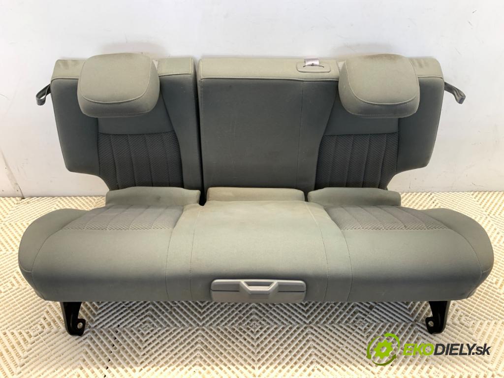 JEEP GRAND CHEROKEE WK samochód terenowy zamknięty 2006 148 kW 3.7 V6 4x4 3700 Sedadlo druhý rad 