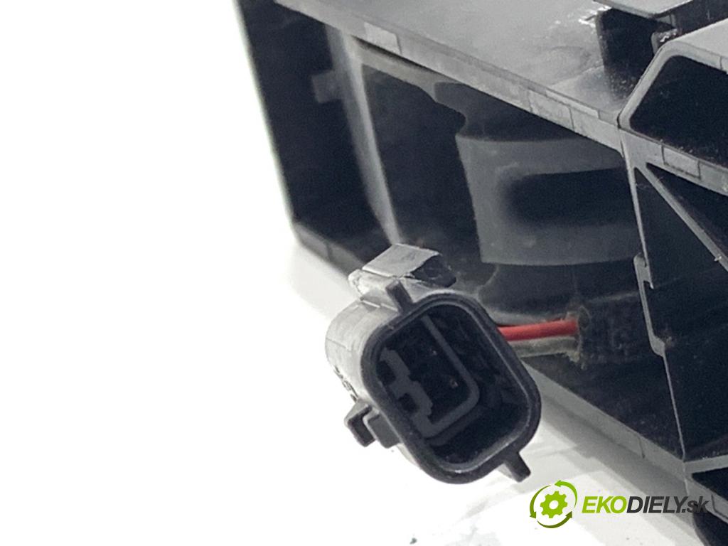 RENAULT ESPACE V nadwozie wielkoprzestrzenne (MPV) 2017 118 kW 1.6 dCi 160 1598 Kľučka vonkajšia ľavy zad