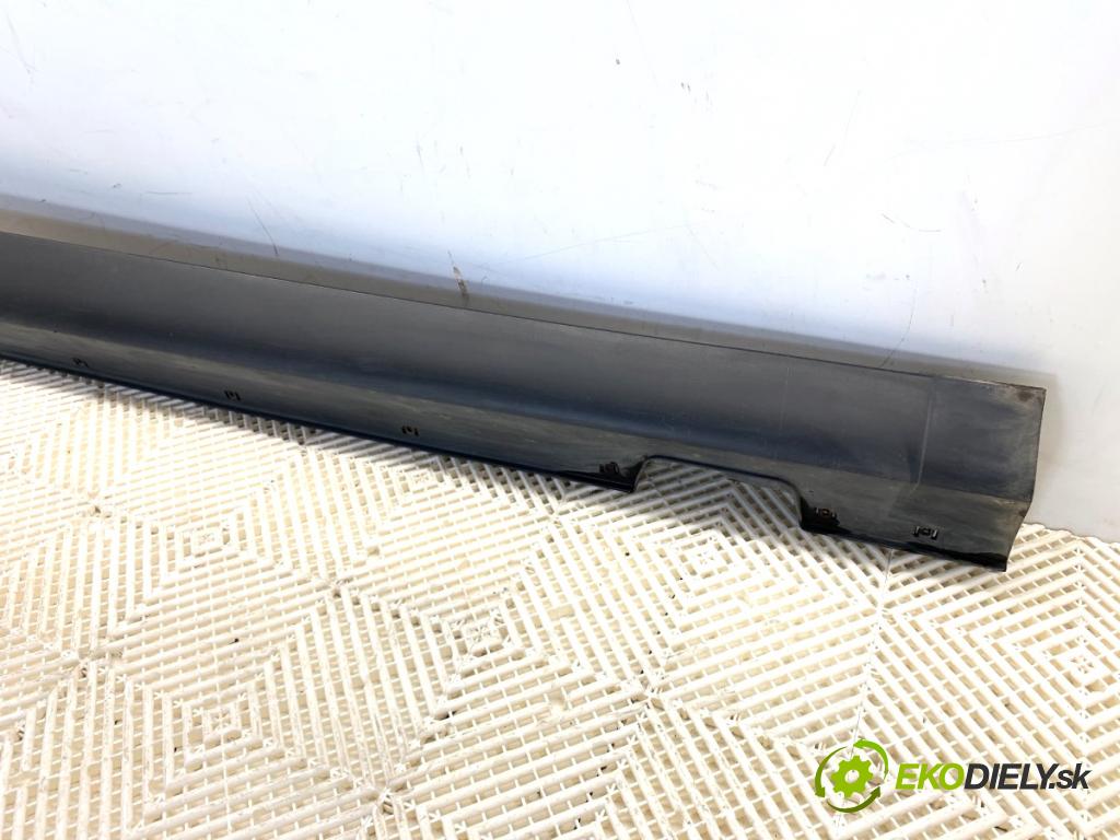 HYUNDAI ix35 SUV 2012 99 kW 1.6 1591 Lišta prahová pravy