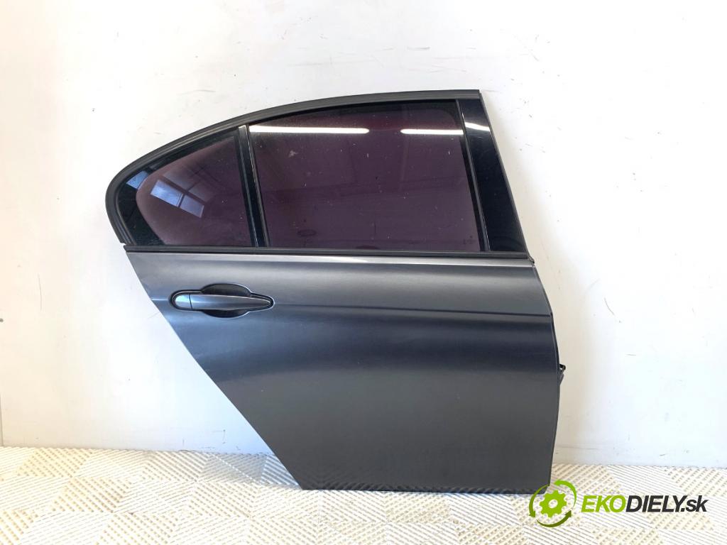 BMW F30 sedan 2012 120 kW 320 d 1995 Dvere pravy zad B39