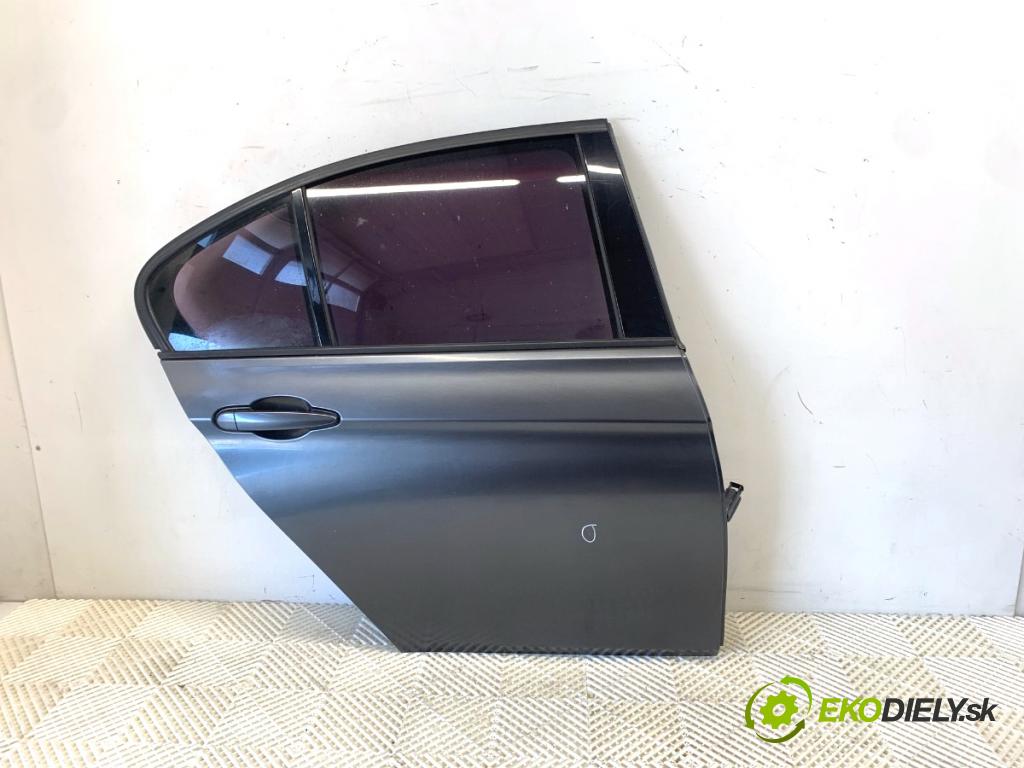 BMW F30 sedan 2012 120 kW 320 d 1995 Dvere pravy zad B39