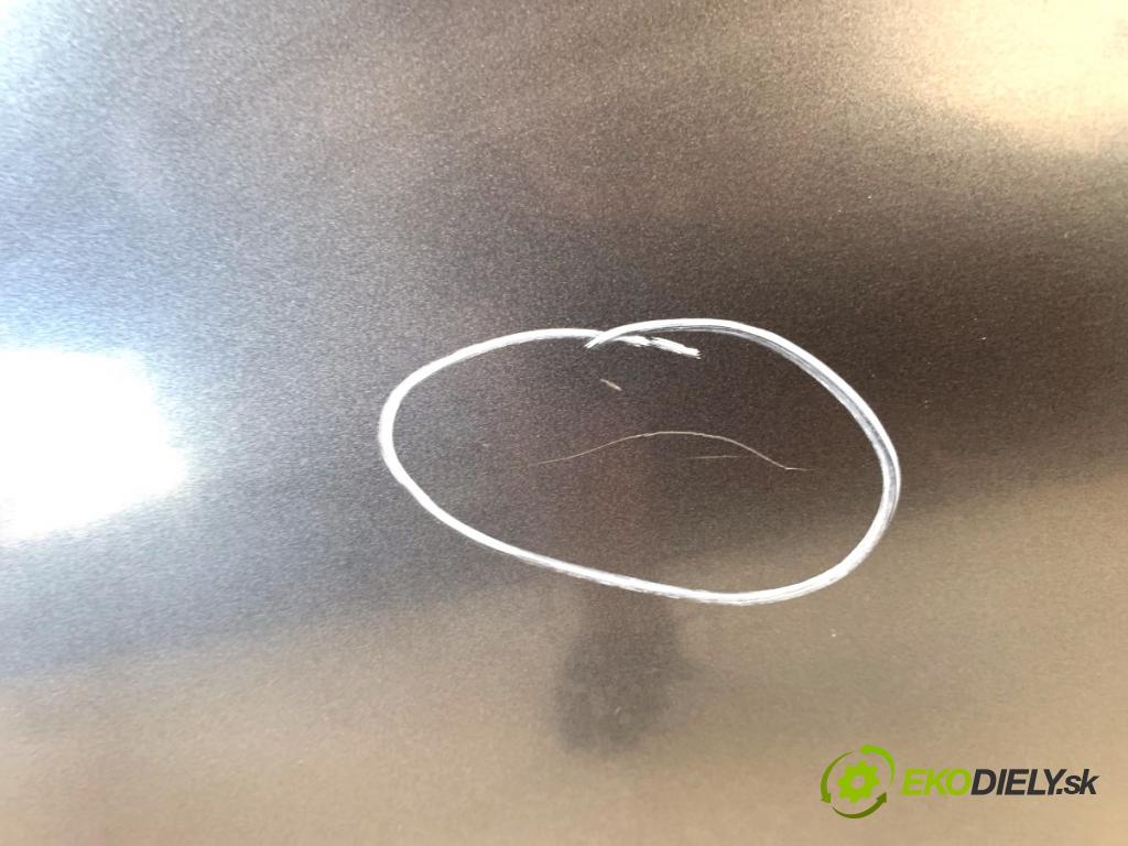 BMW F30 sedan 2012 120 kW 320 d 1995 Dvere ľavy zad B39