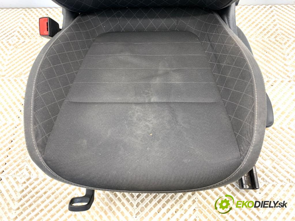SKODA FABIA III Kombi 2019 55 kW 1.0 999 sedadlo levý přední část