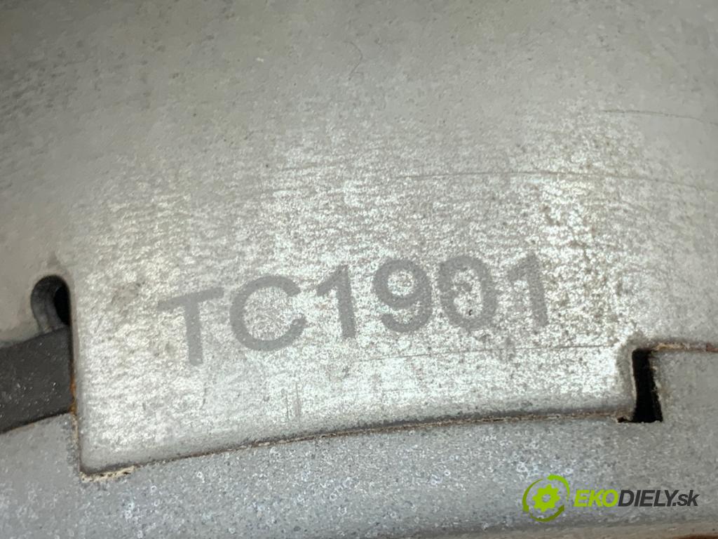 SUZUKI GRAND VITARA II samochód terenowy zamknięty 2006 103 kW 2.0 Napęd na wszystkie koła (TD54, JB420) 1995 ventilátor kúrenia