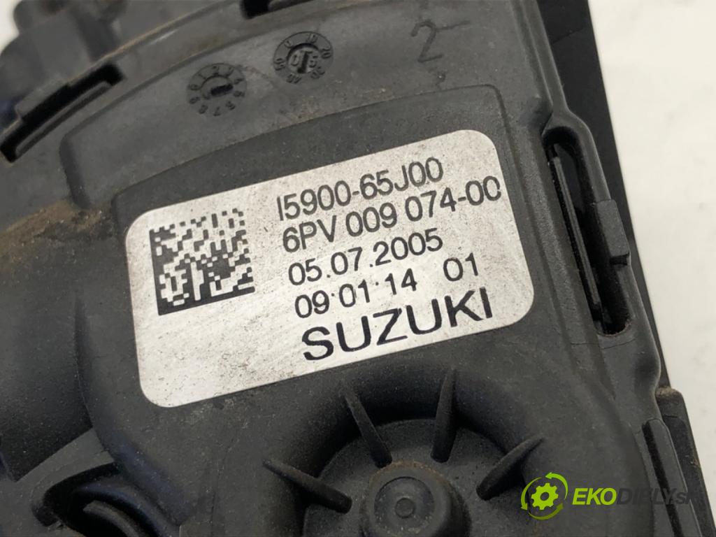 SUZUKI GRAND VITARA II samochód terenowy zamknięty 2006 103 kW 2.0 Napęd na wszystkie koła (TD54, JB420) 1995 Potenciometer plynu 6PV009074 (Potenciometer plynového pedálu)