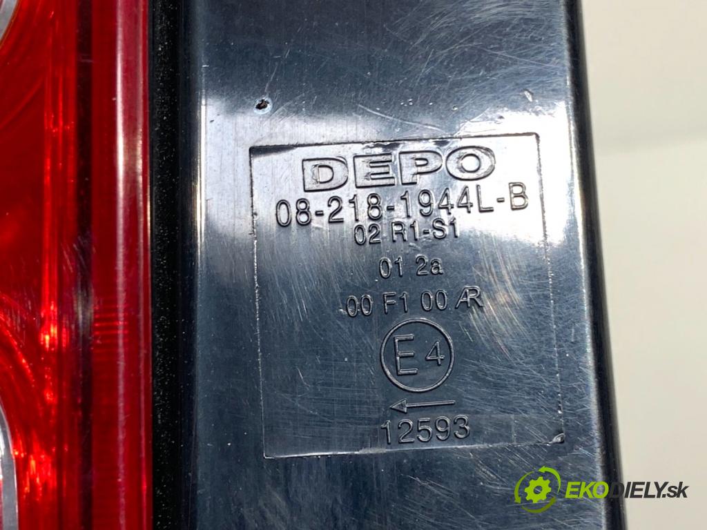 SUZUKI GRAND VITARA II samochód terenowy zamknięty 2006 103 kW 2.0 Napęd na wszystkie koła (TD54, JB420) 1995 světlo levý zadní část 08-218-1944L-B