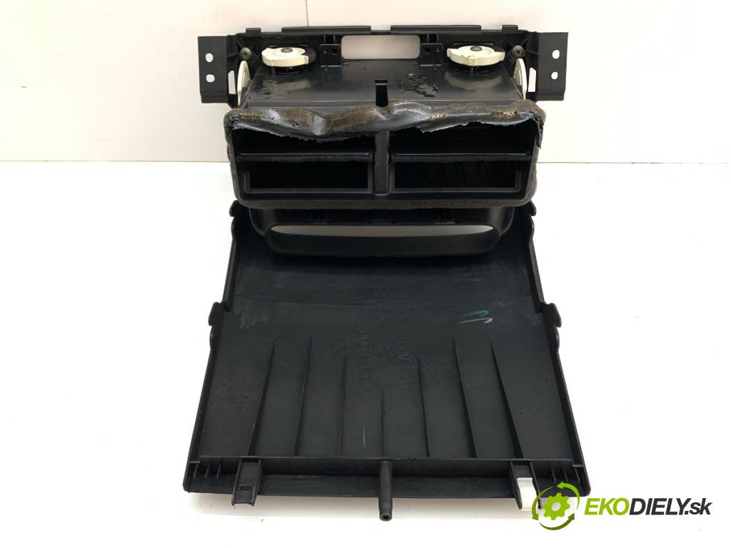SUZUKI GRAND VITARA II samochód terenowy zamknięty 2006 103 kW 2.0 Napęd na wszystkie koła (TD54, JB420) 1995 Mriežky kúrenia predný 73821-65J0