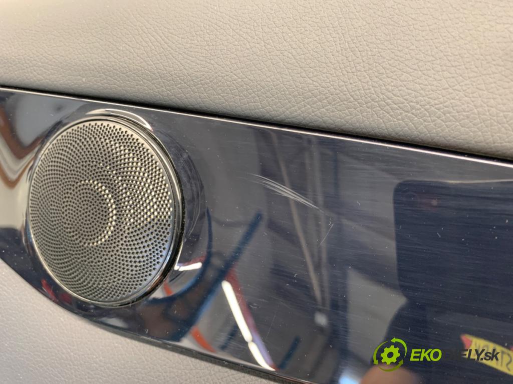 MERCEDES-BENZ GLC SUV 2020 180 kW 300 d 4-matic (253.919) 1950 čalúnenie Dvere pravy zad