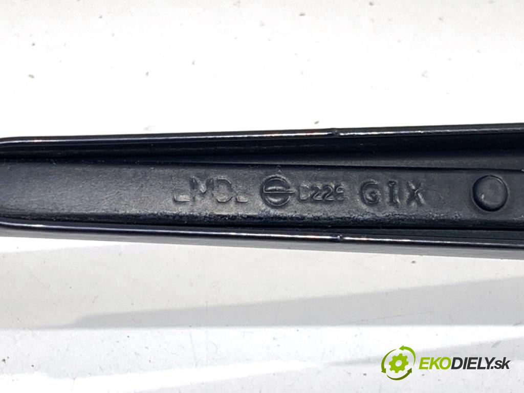 HYUNDAI ix35 SUV 2012 99 kW 1.6 1591 Rameno stierače ľavy predný