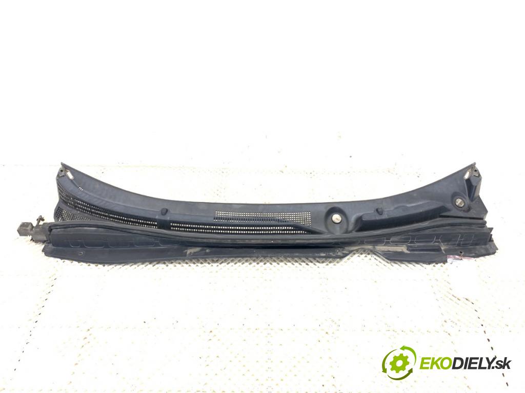 HYUNDAI ix35 SUV 2012 99 kW 1.6 1591 torpédo plast pod čelní okno 86151-2Y000 (Plast pod čelním sklem)