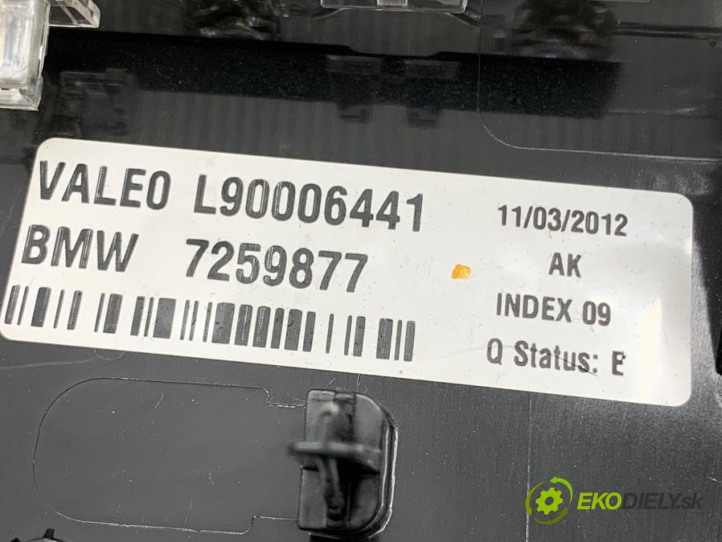 BMW F30 sedan 2012 120 kW 320 d 1995 světlo brzdových světel 7259877
