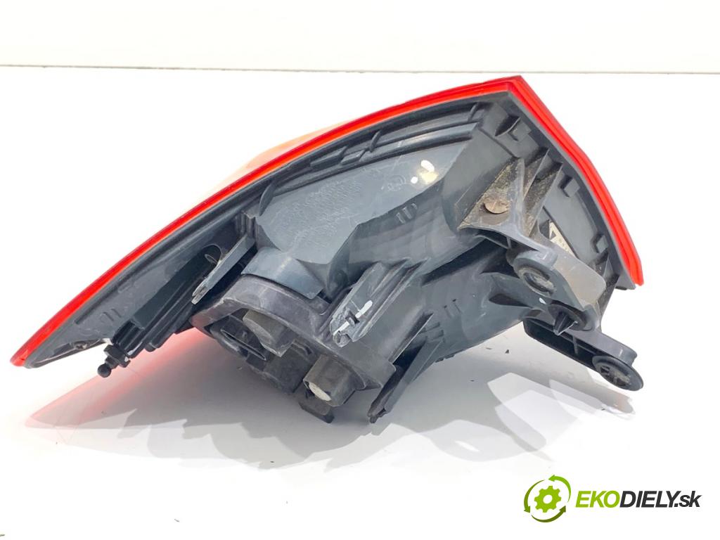 BMW F30 sedan 2012 120 kW 320 d 1995 Svetlo pravy zad 7259894