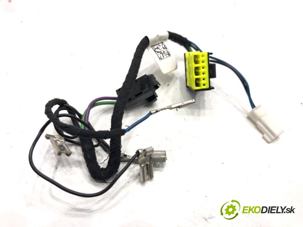 BMW F30 sedan 2012 120 kW 320 d 1995 Káblovačka silentbloku airbag 62557393