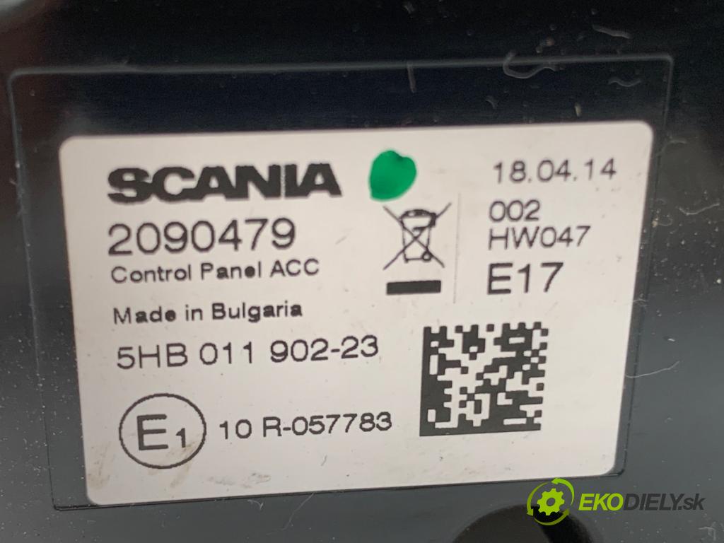 SCANIA L,P,G,R,S - series Ciągnik siodłowy 2018 331 kW S450 331 kW [450 KM] olej napędowy 2016 - 2022 12742 Panel ovládaní topení 2090479 (Páčky pod volantem)