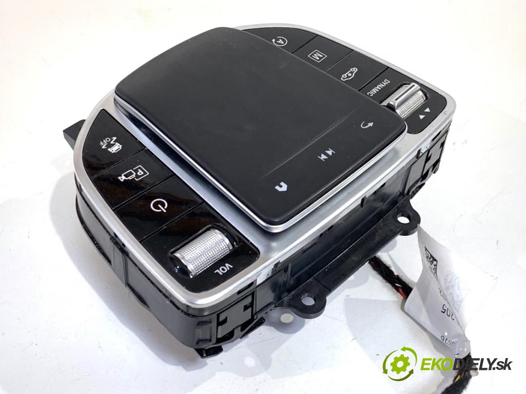 MERCEDES-BENZ GLC SUV 2020 180 kW 300 d 4-matic (253.919) 1950 Panel ovládania navigácie A2539002407