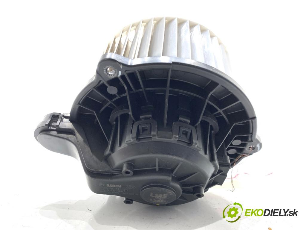 HYUNDAI ix35 SUV 2011 120 kW 2.0 1998 ventilátor kúrenia F00S3B2441
