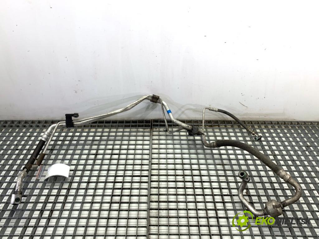 HYUNDAI ix35 SUV 2011 120 kW 2.0 1998 rúrka klimatizace 97775-2Y500 (Trubka klimatizace)