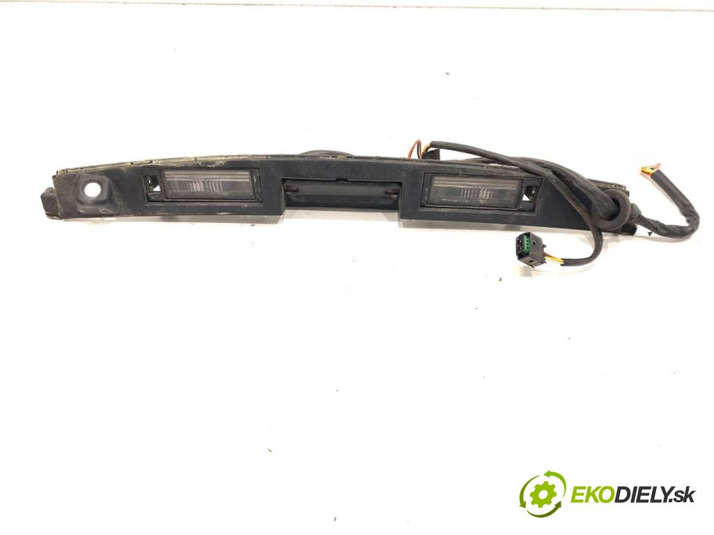 HYUNDAI ix35 SUV 2011 120 kW 2.0 1998 klika dveří zadní část 87372-2S000