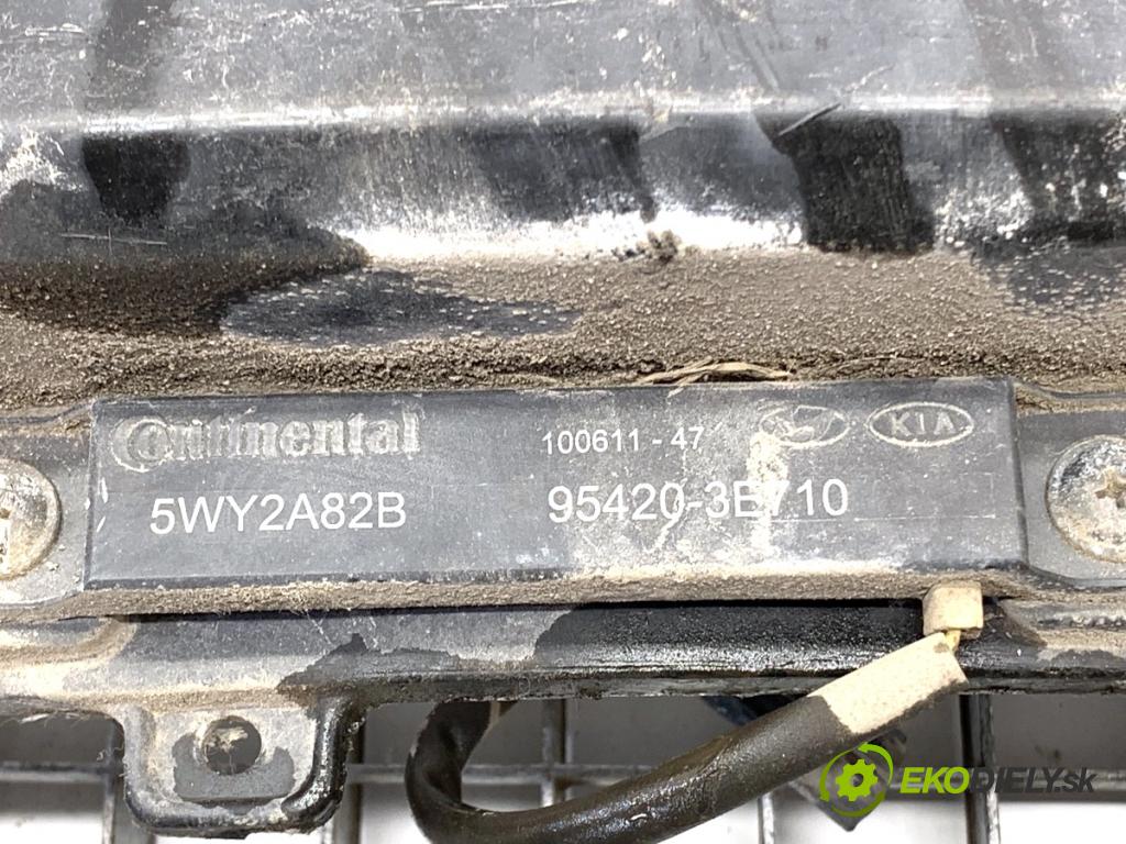 HYUNDAI ix35 SUV 2012 99 kW 1.6 1591 Výstuha nárazníka zad 86631-2Y000 95420-3E710 (Výstuha zadná)
