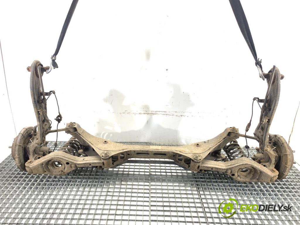 HYUNDAI ix35 SUV 2011 120 kW 2.0 1998 Výstuha zad 55410-2S010