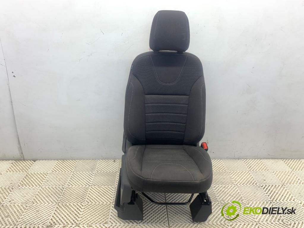 FORD KUGA II SUV 2014 110 kW 1.6 EcoBoost 1596 Sedadlo pravy predný 